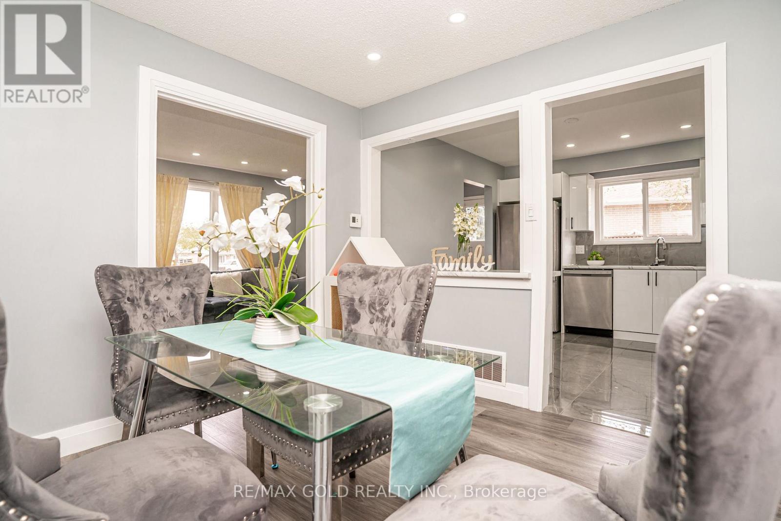 33 Garside Crescent, Brampton, Ontario  L6S 1H5 - Photo 10 - W13118328