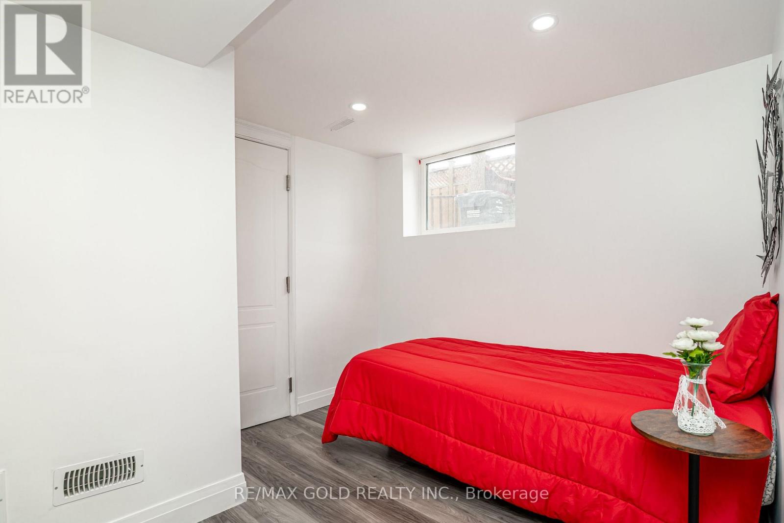 33 Garside Crescent, Brampton, Ontario  L6S 1H5 - Photo 32 - W13118328