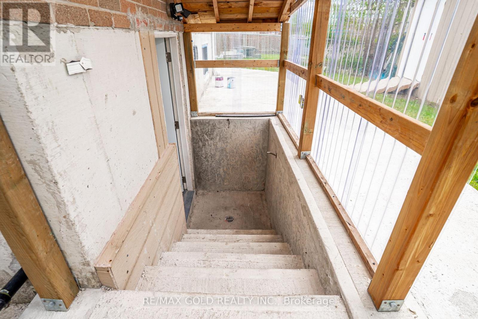 33 Garside Crescent, Brampton, Ontario  L6S 1H5 - Photo 35 - W13118328