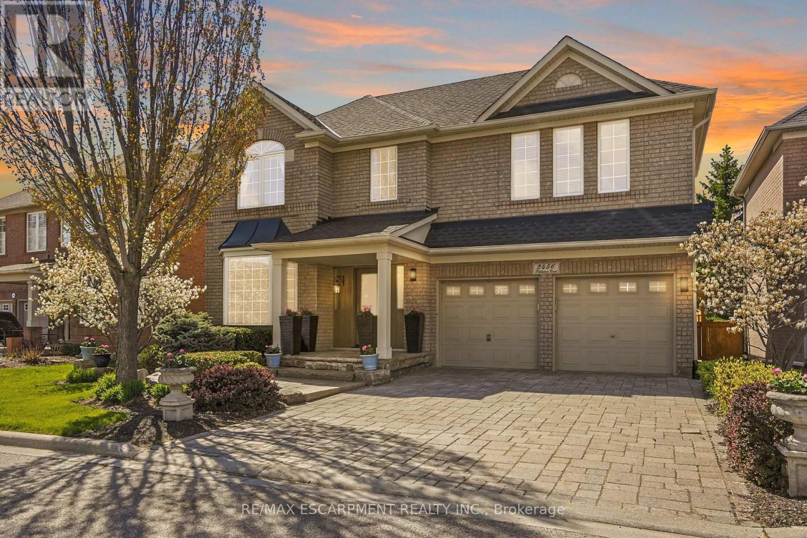 2456 Pebblestone Court, Oakville, Ontario  L6M 4C4 - Photo 1 - W13118378