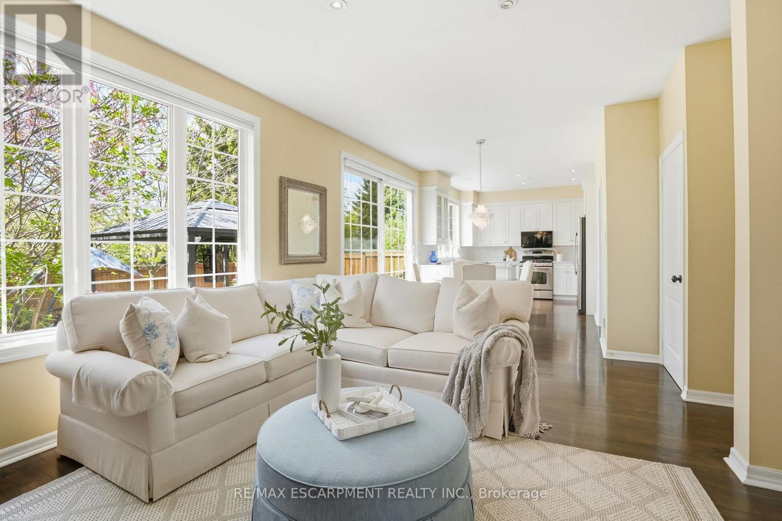 2456 Pebblestone Court, Oakville, Ontario  L6M 4C4 - Photo 12 - W13118378