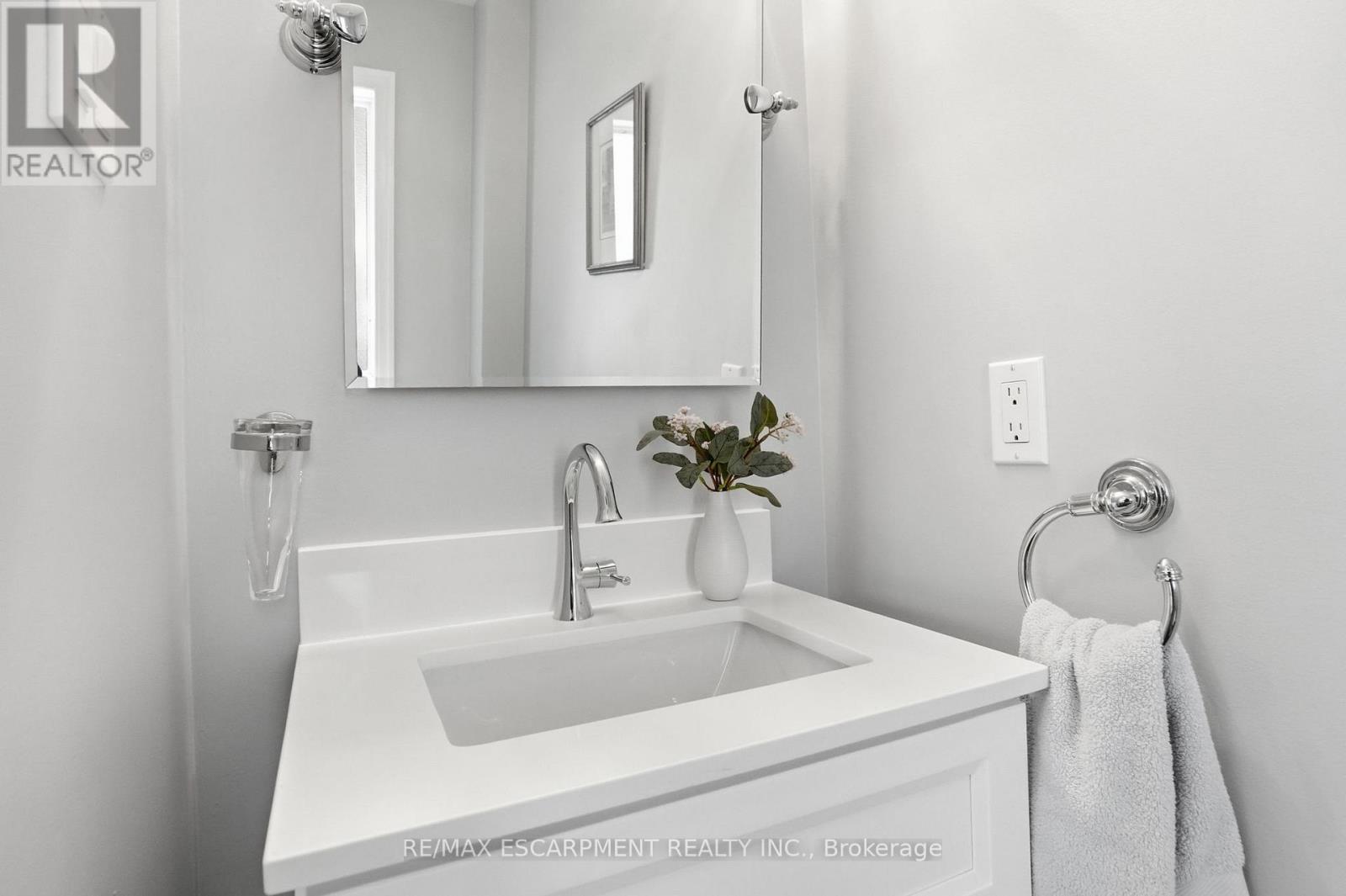 2456 Pebblestone Court, Oakville, Ontario  L6M 4C4 - Photo 18 - W13118378
