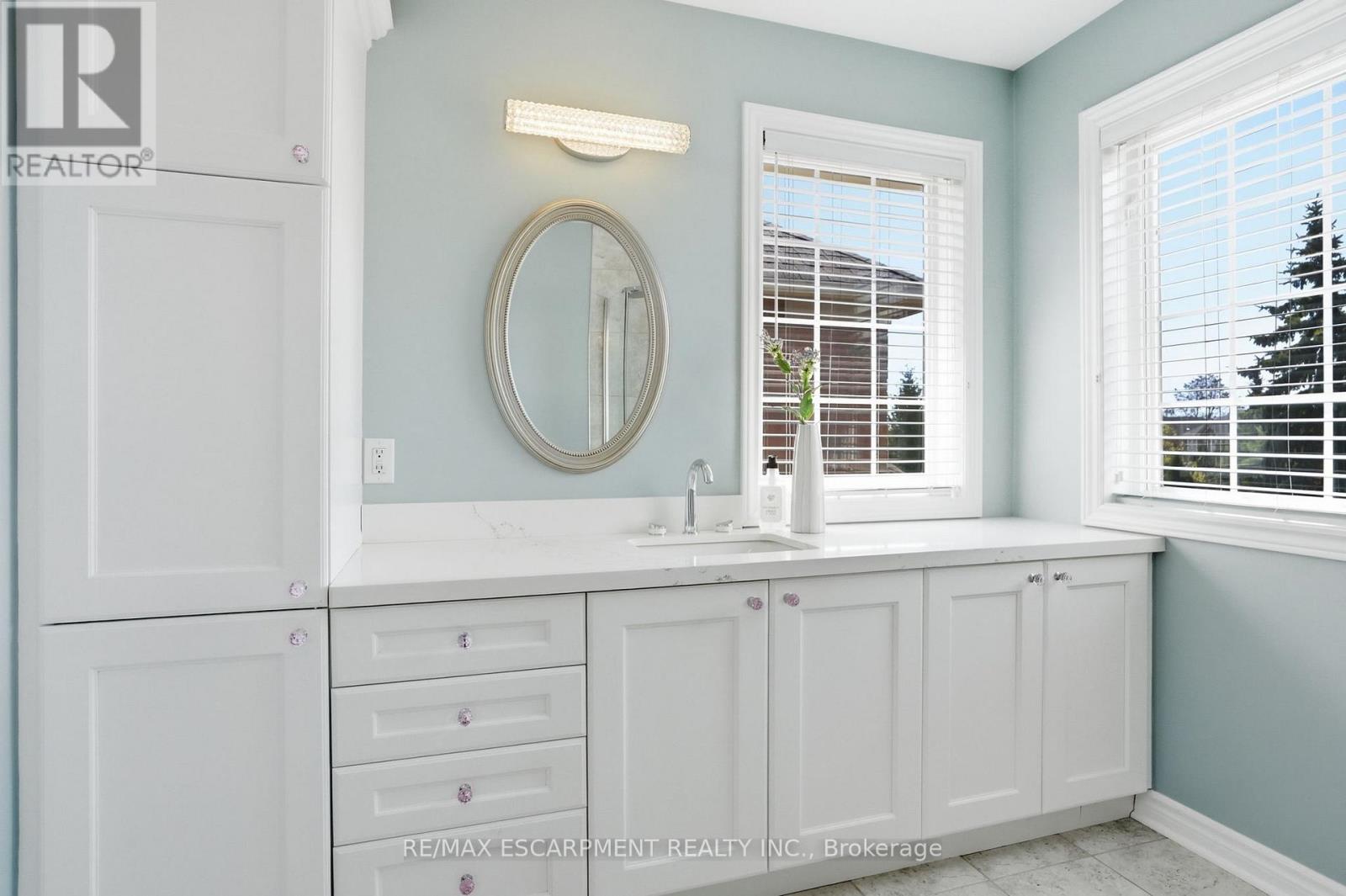 2456 Pebblestone Court, Oakville, Ontario  L6M 4C4 - Photo 24 - W13118378