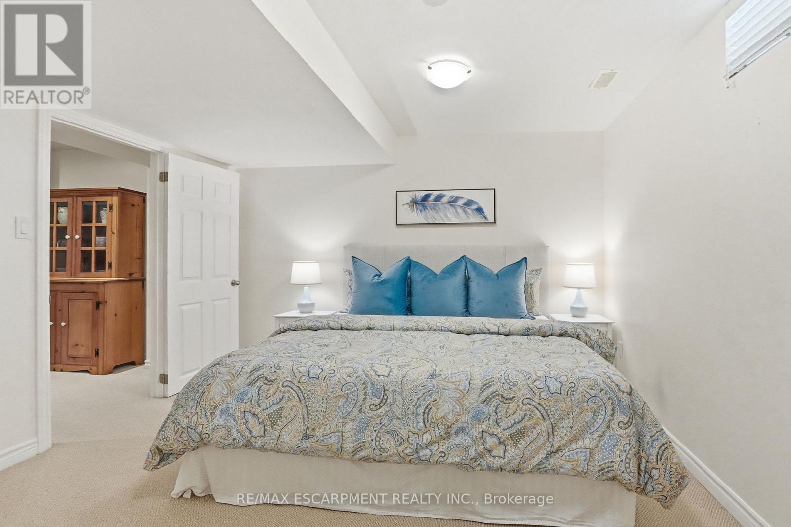 2456 Pebblestone Court, Oakville, Ontario  L6M 4C4 - Photo 35 - W13118378
