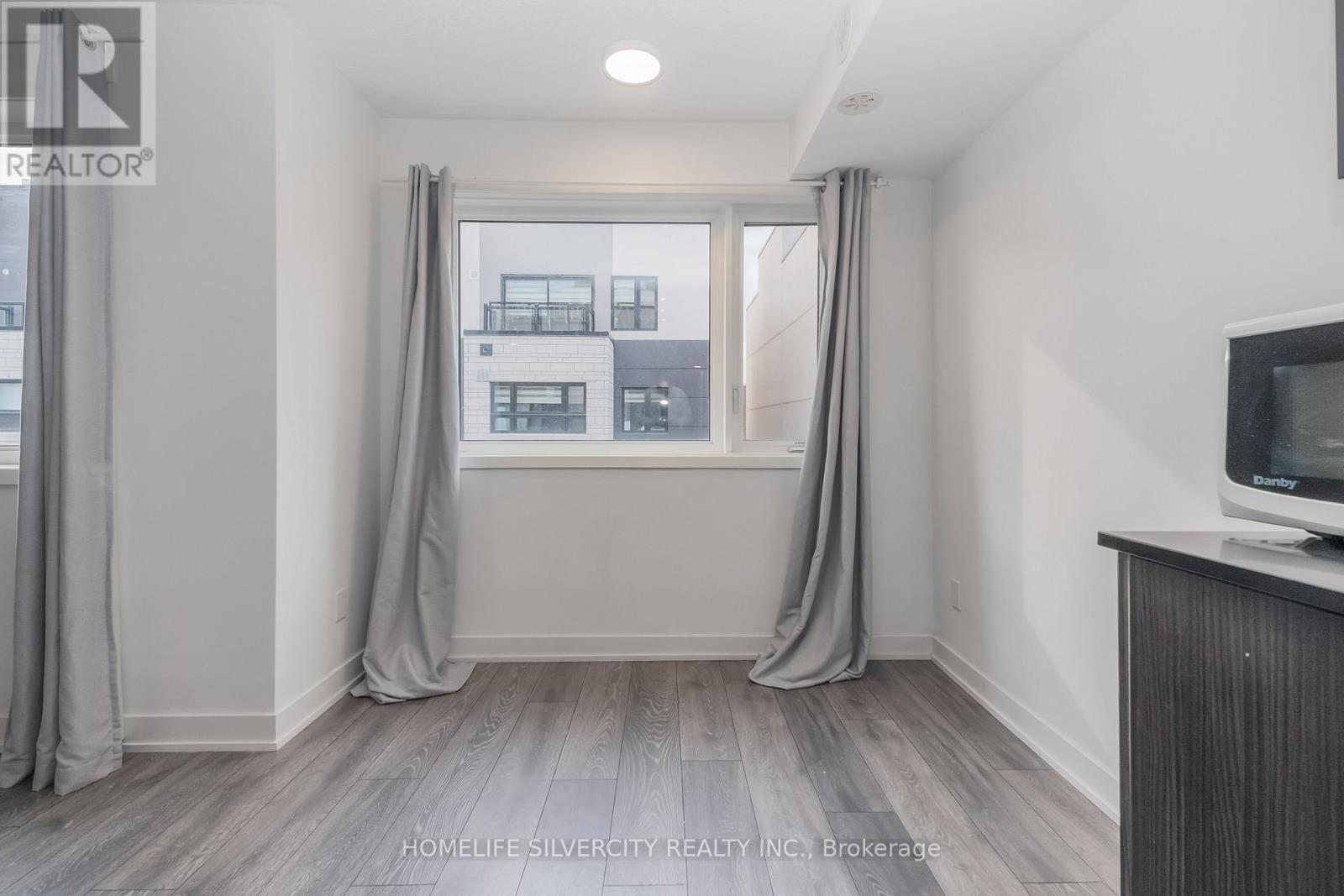 712 - 1131 Cooke Boulevard, Burlington, Ontario  L7T 0C3 - Photo 17 - W13118384