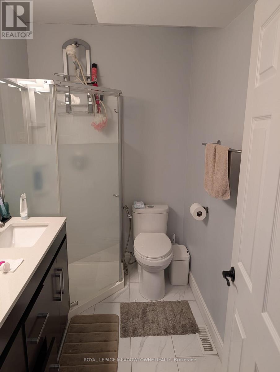 134 Chalfield Lane, Mississauga, Ontario  L4Z 1L2 - Photo 8 - W13118424