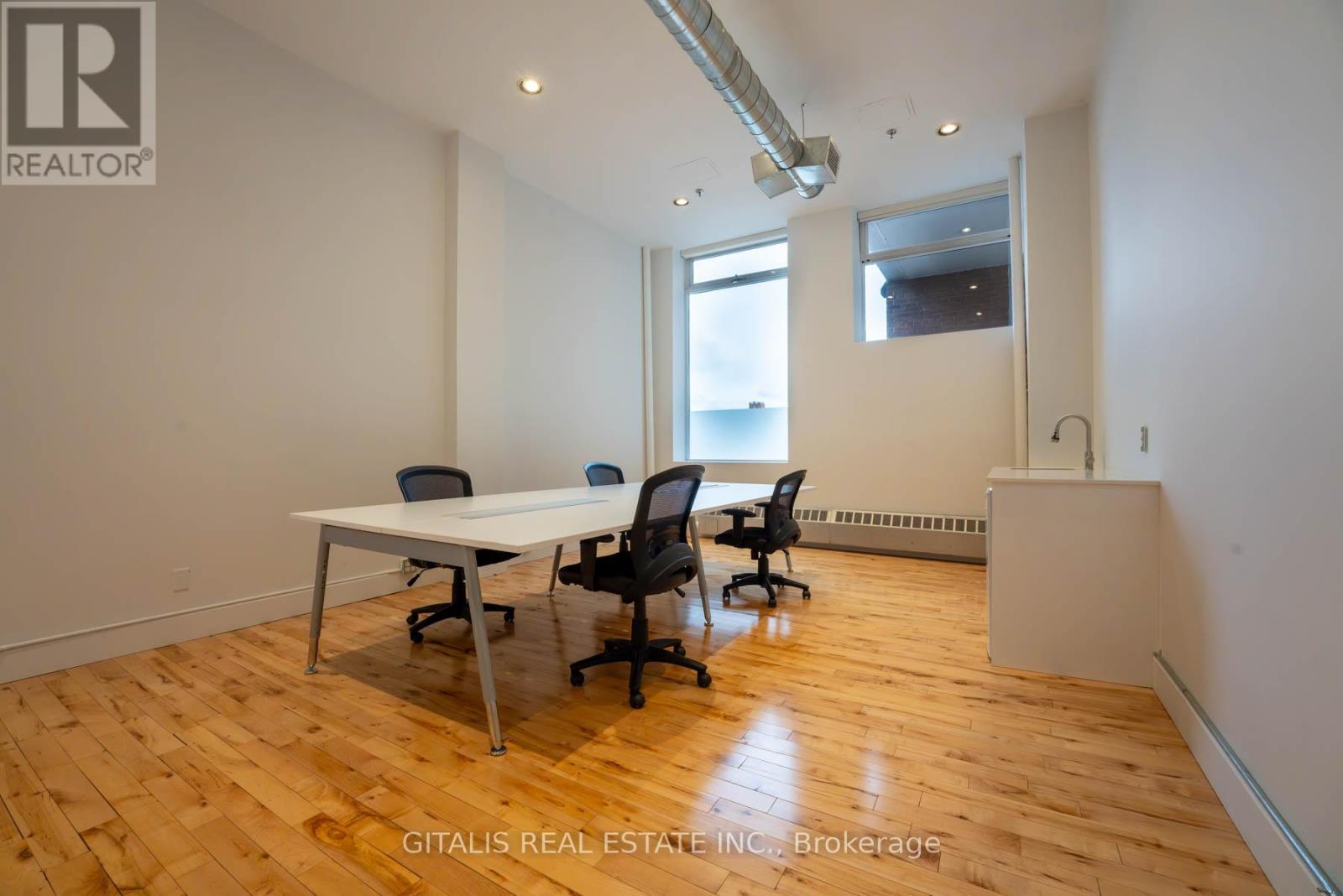 211b - 219 Dufferin Street, Toronto, Ontario  M6K 1J1 - Photo 1 - W13118460