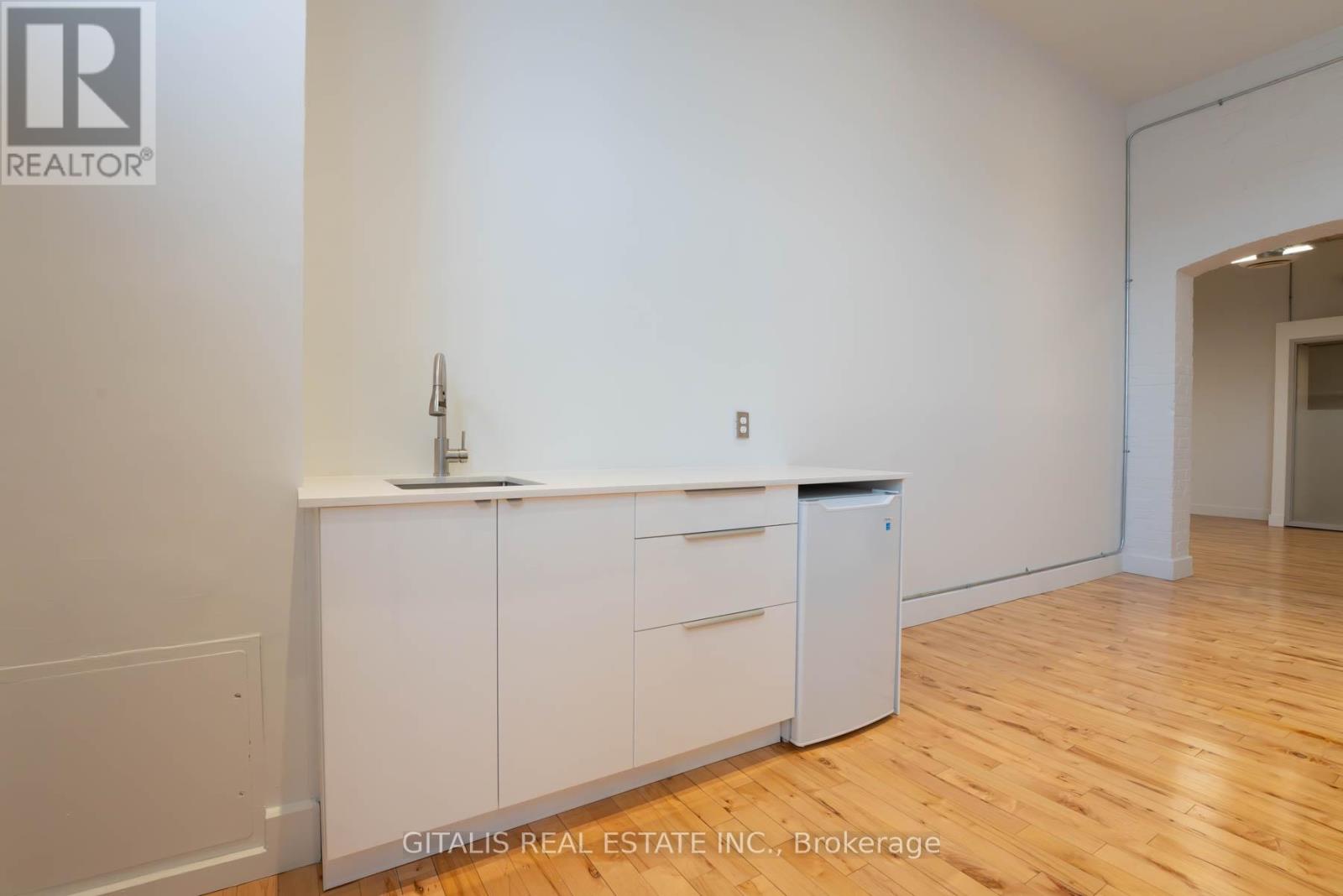 211b - 219 Dufferin Street, Toronto, Ontario  M6K 1J1 - Photo 3 - W13118460