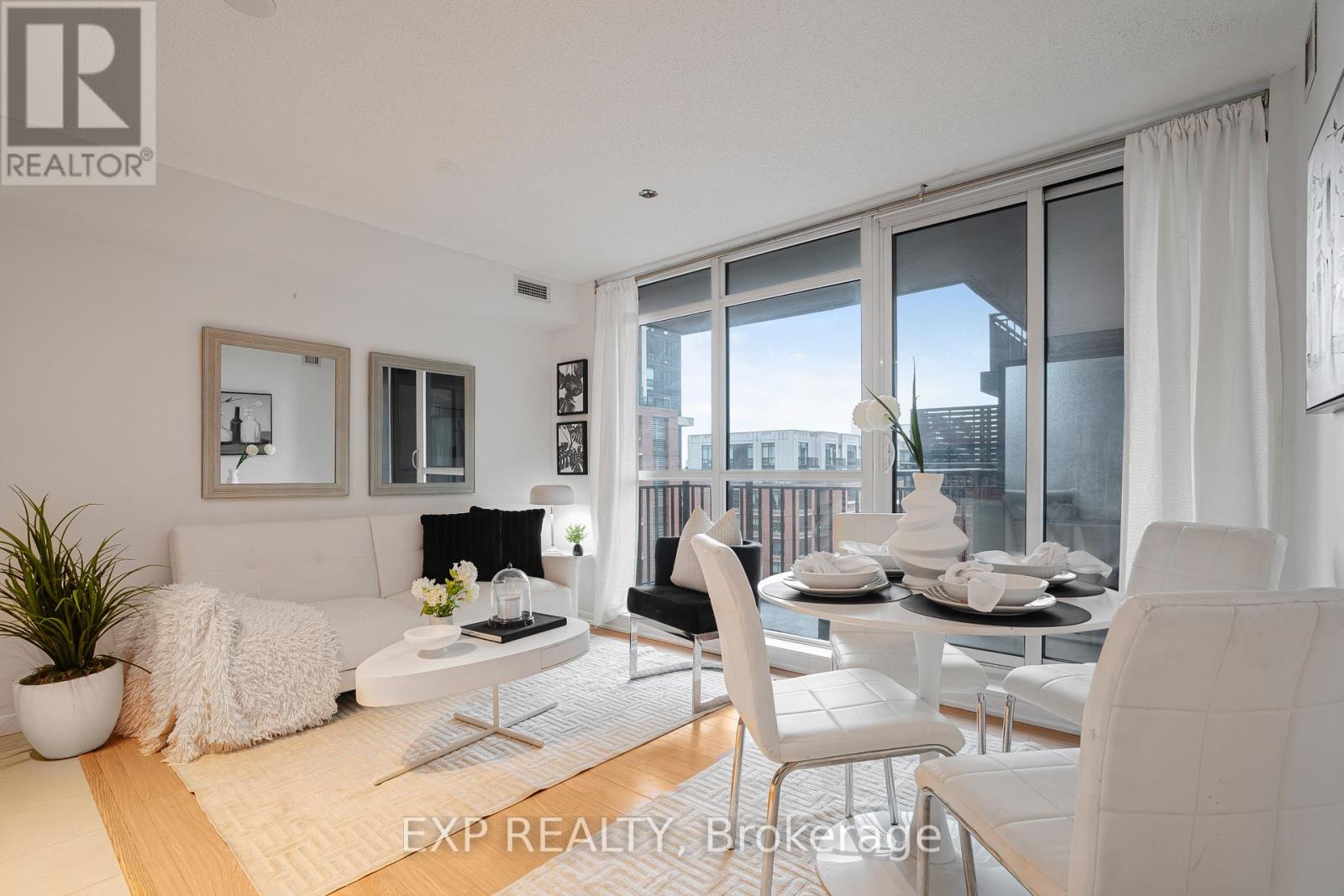729 - 830 Lawrence Avenue W, Toronto, Ontario  M6A 0A2 - Photo 3 - W13118472