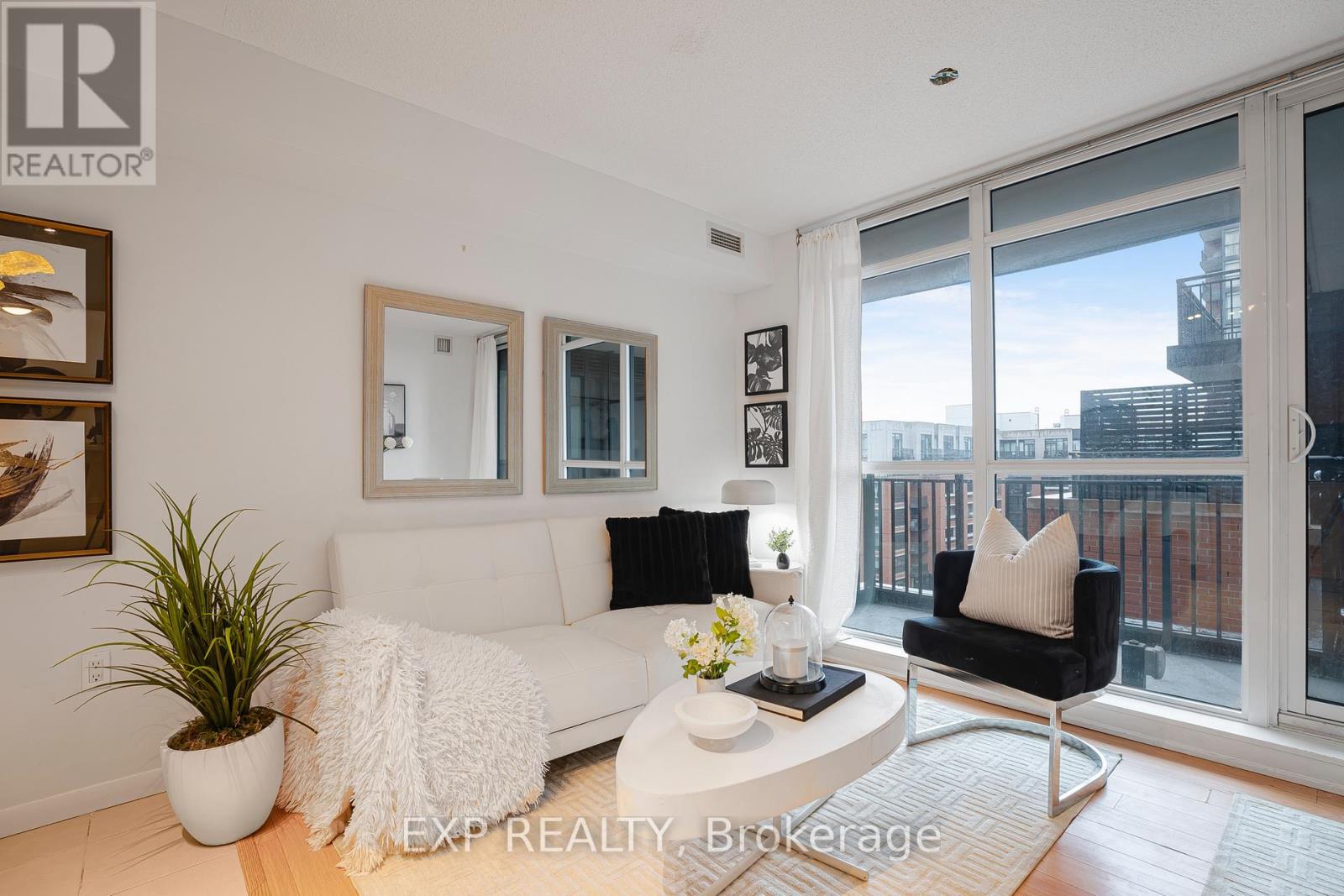 729 - 830 Lawrence Avenue W, Toronto, Ontario  M6A 0A2 - Photo 4 - W13118472