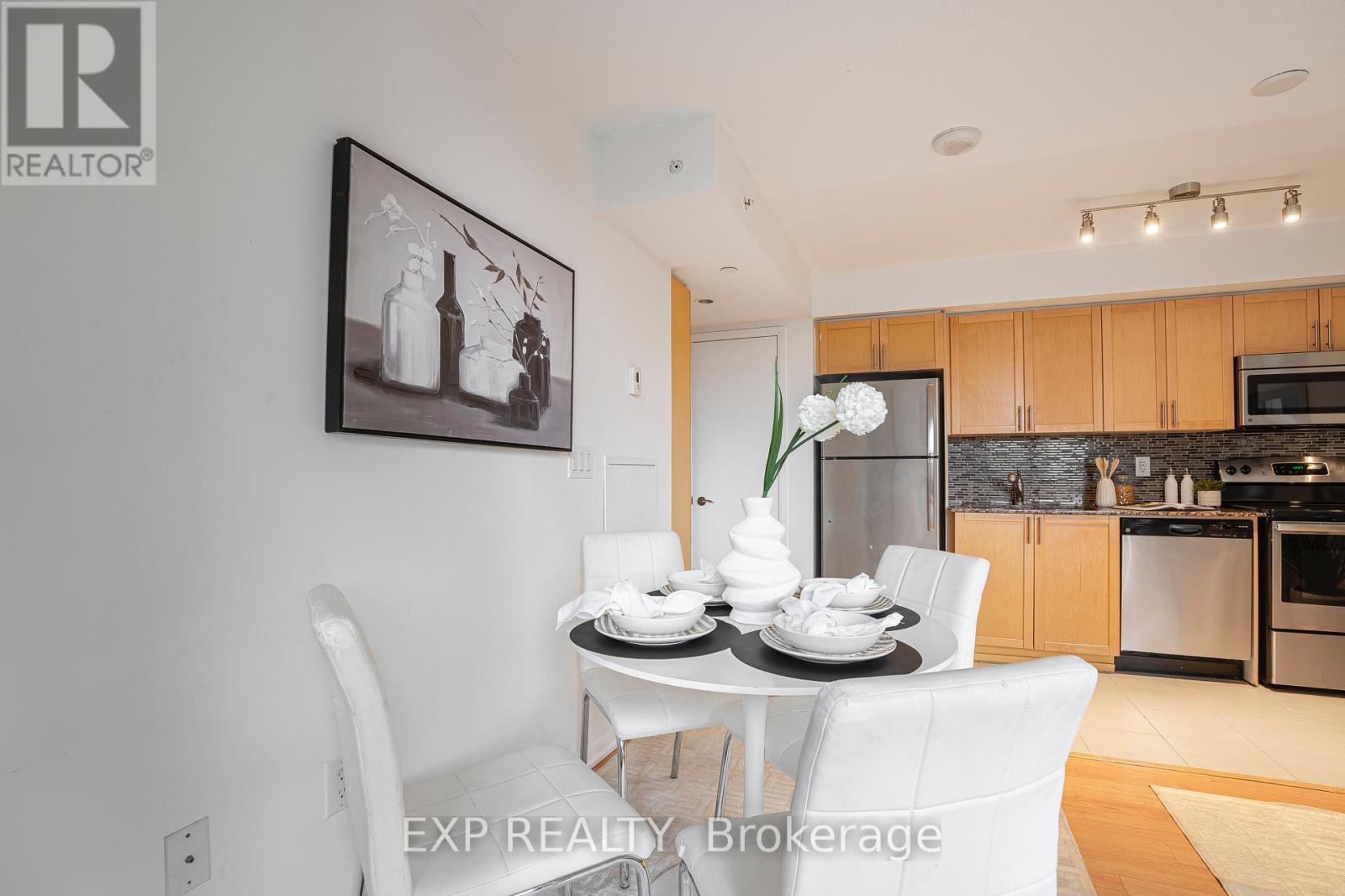 729 - 830 Lawrence Avenue W, Toronto, Ontario  M6A 0A2 - Photo 7 - W13118472