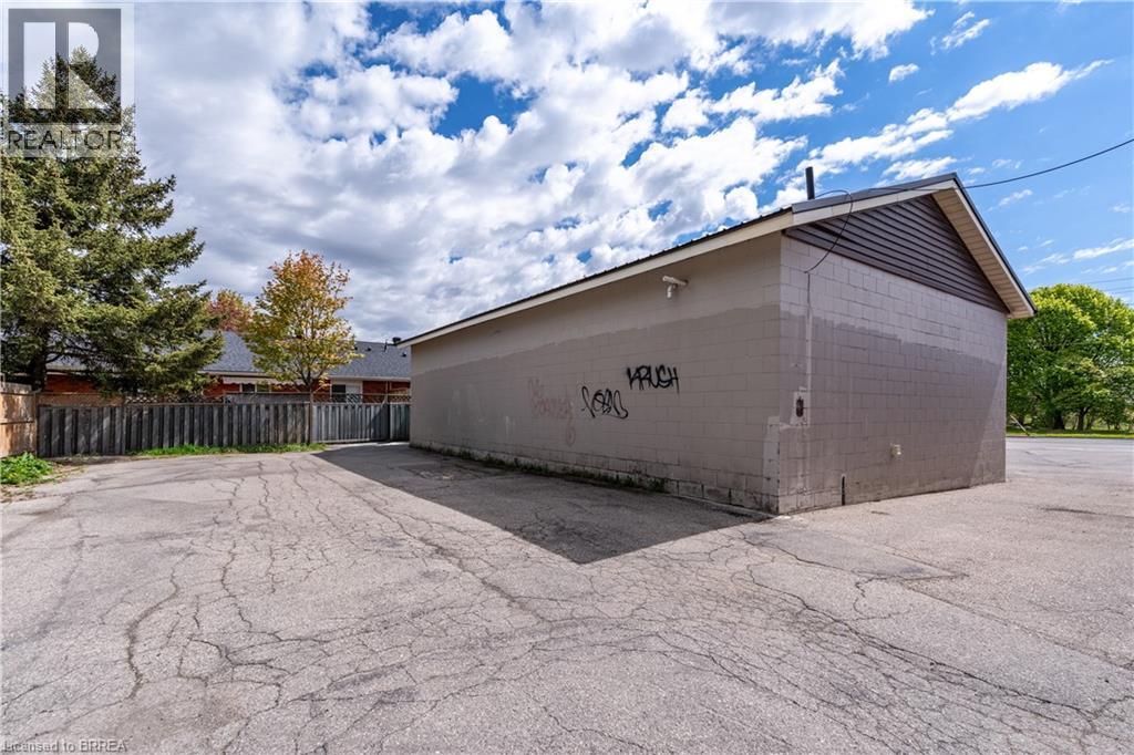 568 West Street, Brantford, Ontario  N3R 6M7 - Photo 15 - 40826310