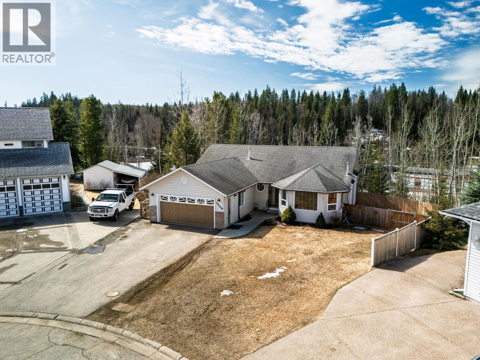 3449 Clearwood Place, Prince George, British Columbia  V2K 4R1 - Photo 2 - R3122759