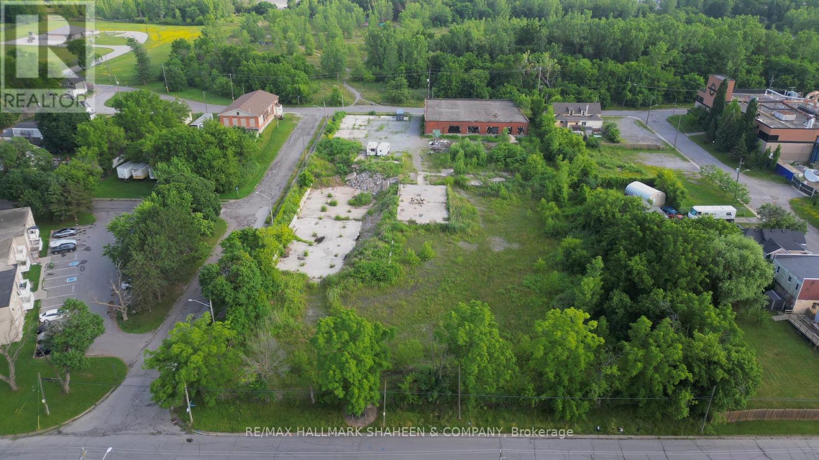 4415 Buttrey Street, Niagara Falls, Ontario  L2E 2X2 - Photo 2 - X13118236