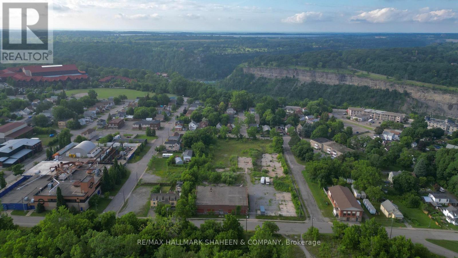 4415 Buttrey Street, Niagara Falls, Ontario  L2E 2X2 - Photo 9 - X13118236