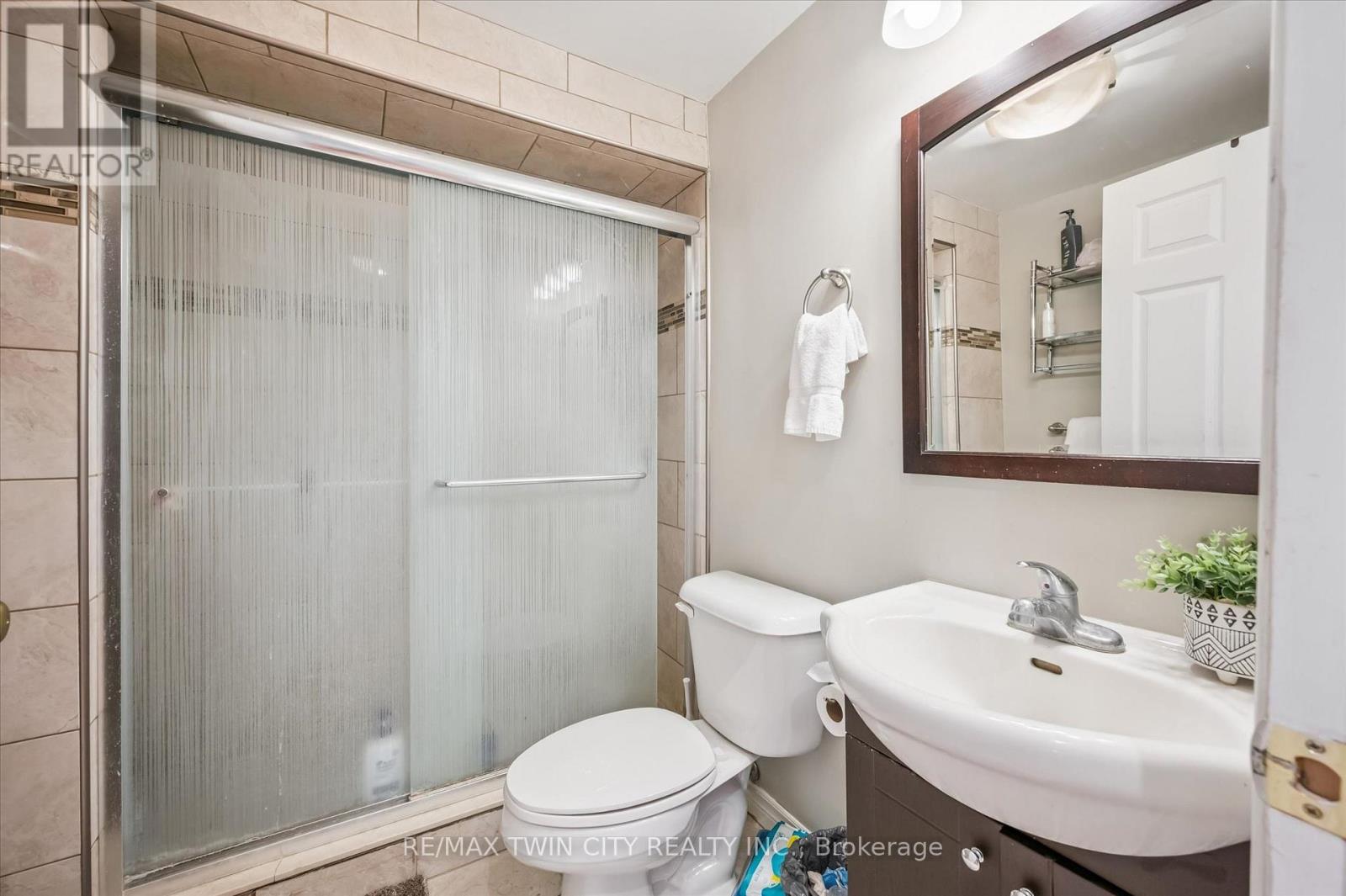 96 Hay Crescent, Cambridge, Ontario  N1P 1H7 - Photo 28 - X13118274