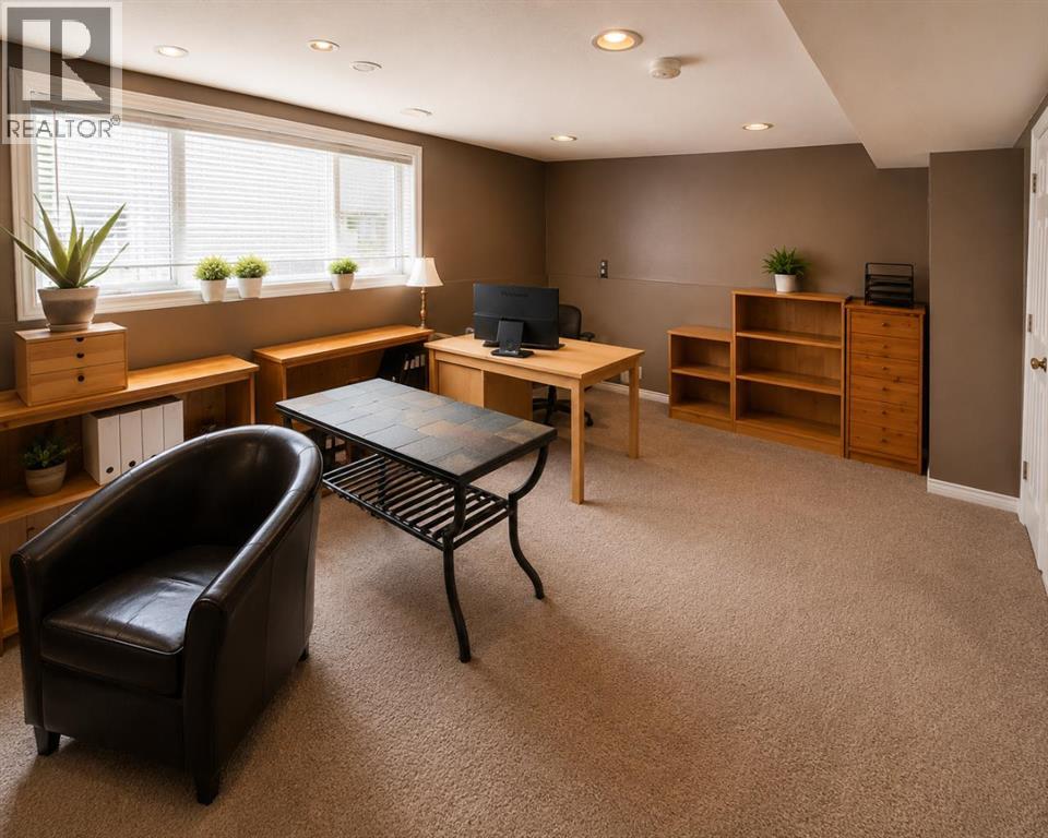 296 Cougar Way N, Lethbridge, Alberta  T1H 6R5 - Photo 10 - A2310451