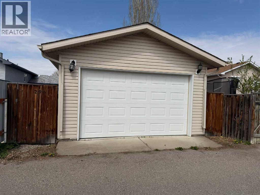 296 Cougar Way N, Lethbridge, Alberta  T1H 6R5 - Photo 16 - A2310451