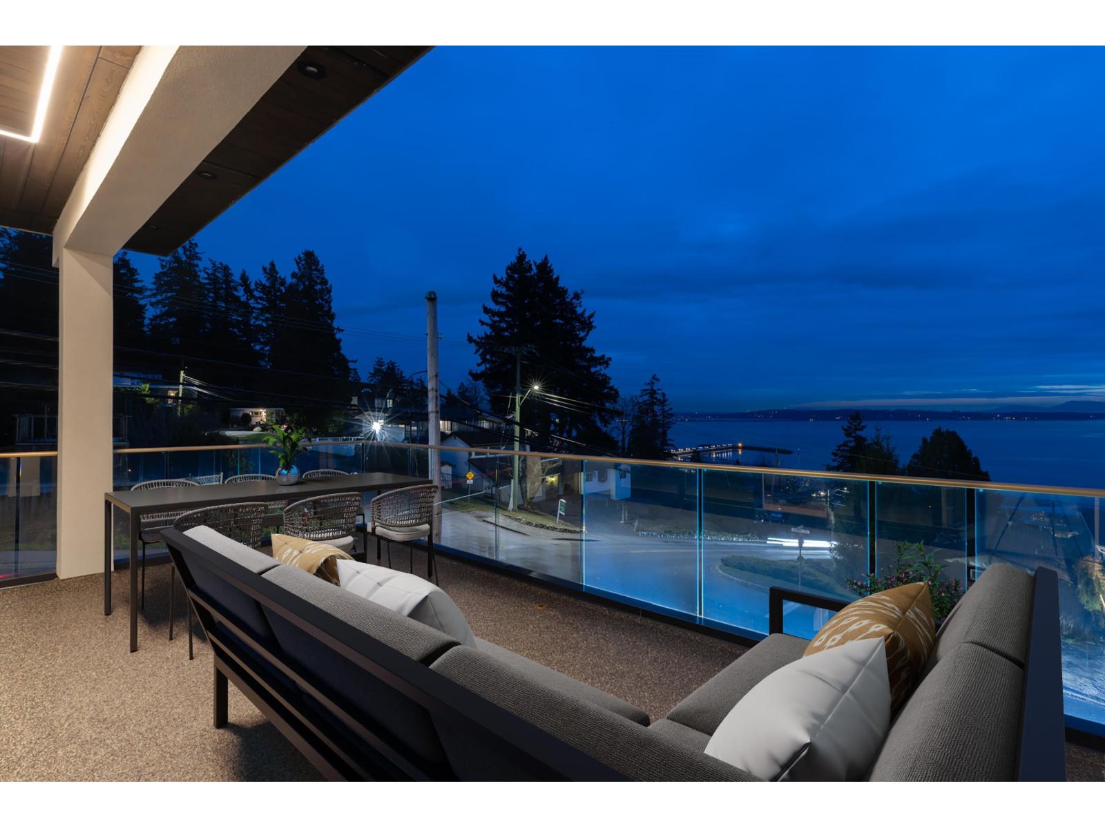 14799 Oxenham Avenue, White Rock, British Columbia  V4B 2H8 - Photo 4 - R3089965