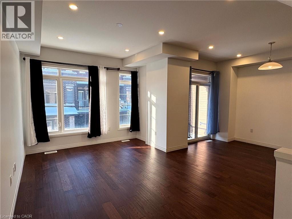 30 Times Square Boulevard Unit# 129, Hamilton, Ontario  L8J 0L8 - Photo 3 - 40814643