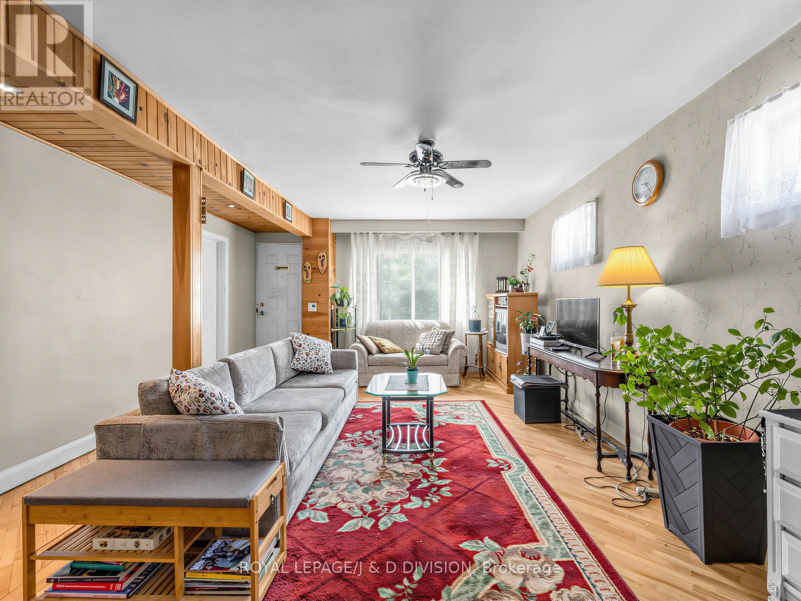 20 Glasgow Avenue, Toronto, Ontario  M1K 1C1 - Photo 4 - E13118088