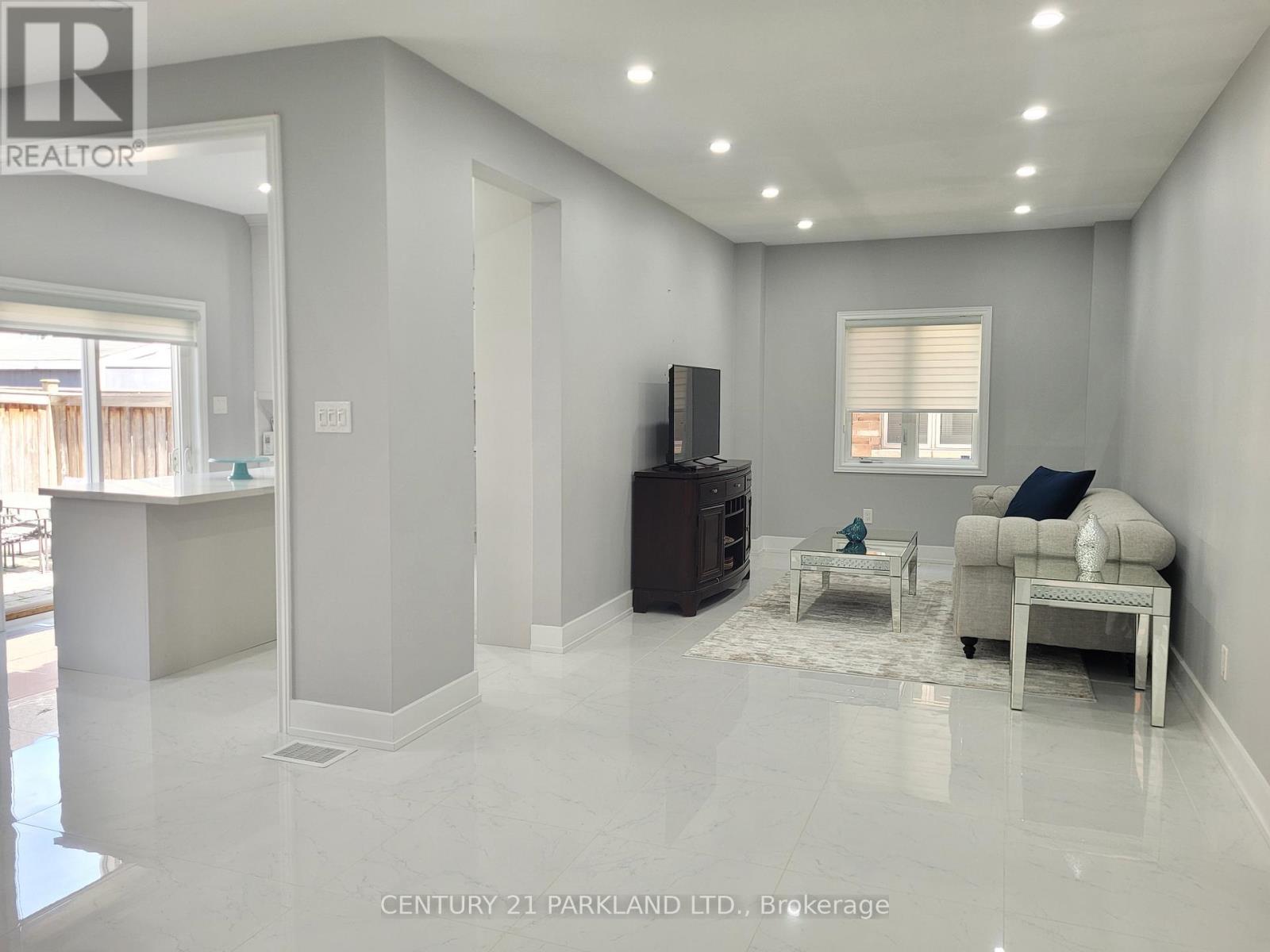 15 Jonas Millway, Whitchurch-Stouffville, Ontario  L4A 0M4 - Photo 8 - N12970206