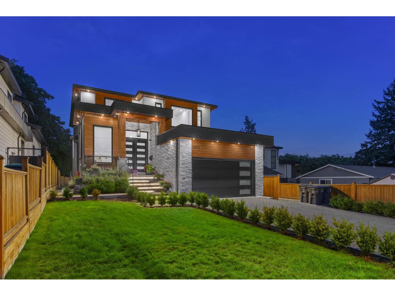 19171 60b Avenue, Surrey, British Columbia  V3S 7T8 - Photo 3 - R3111551
