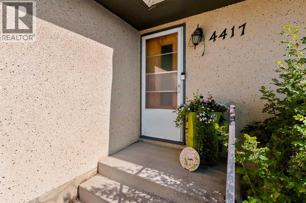 4417 55 Avenue, Olds, Alberta  T4H 1B9 - Photo 3 - A2308186