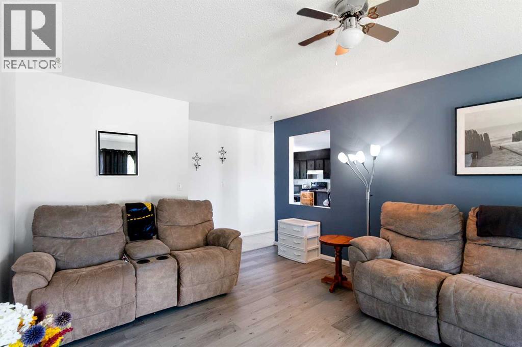 4417 55 Avenue, Olds, Alberta  T4H 1B9 - Photo 14 - A2308186