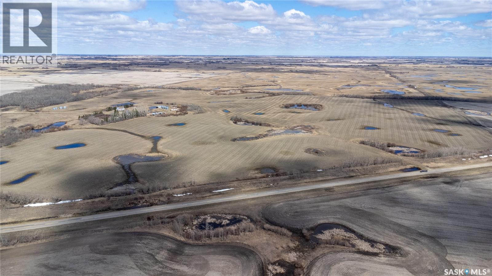 Neudorf Farm - Nw 20-20-07 W2, Mcleod Rm No. 185, Saskatchewan  S0A 0C2 - Photo 6 - SK035579