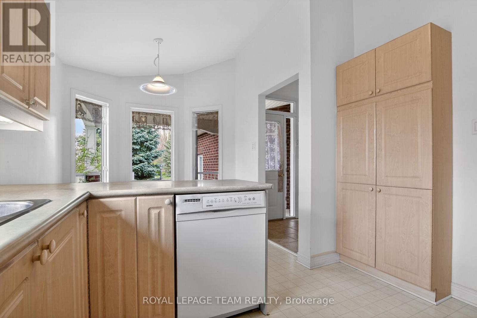 78 Amberlakes Drive, Ottawa, Ontario  K2S 2A2 - Photo 6 - X13118490