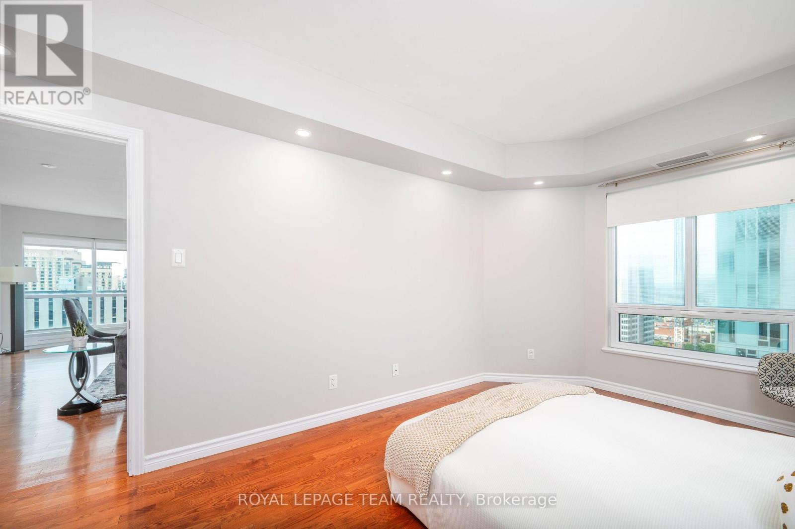 1704 - 200 Rideau Street, Ottawa, Ontario  K1N 5Y1 - Photo 23 - X12766176