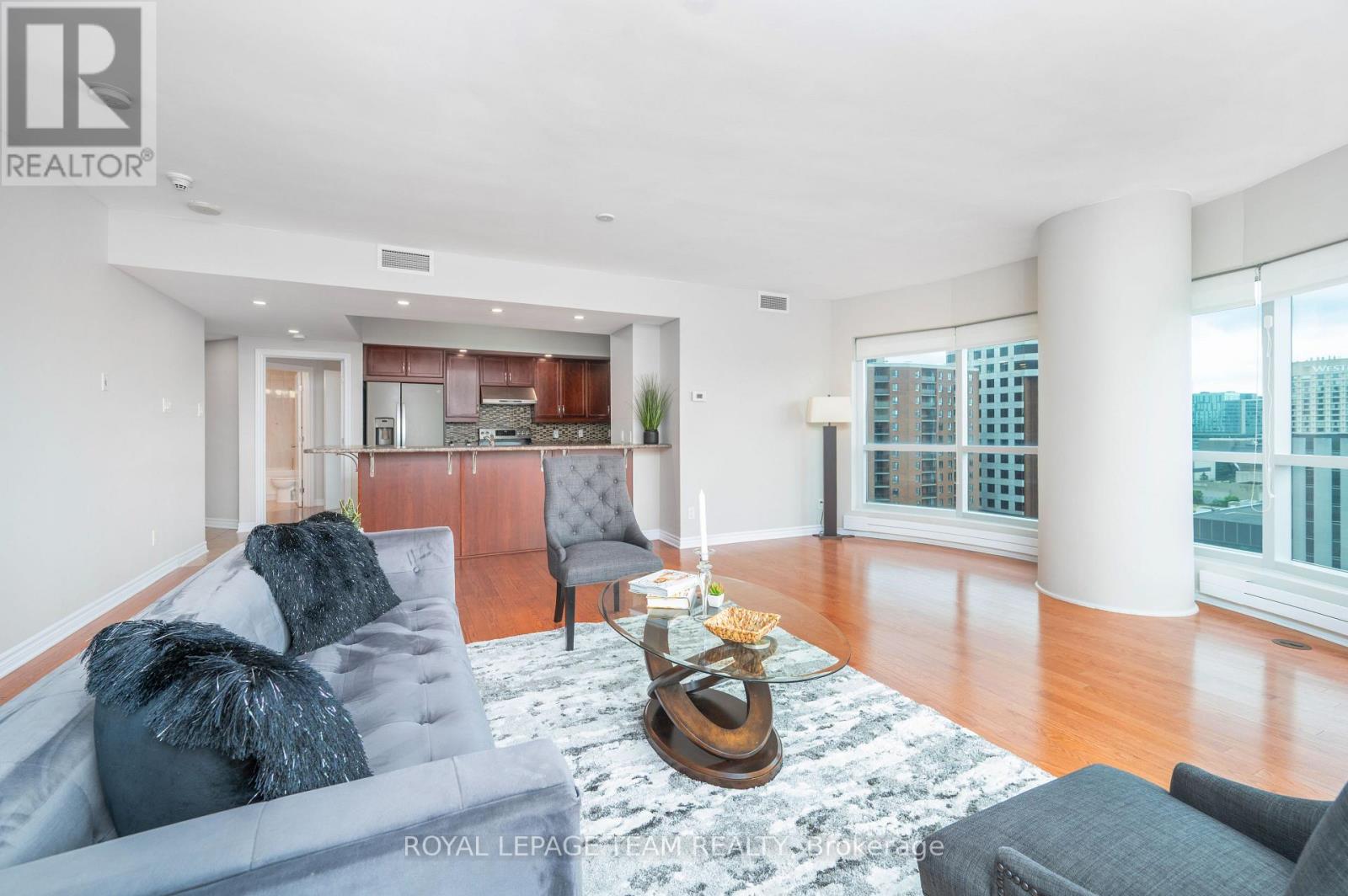 1704 - 200 Rideau Street, Ottawa, Ontario  K1N 5Y1 - Photo 5 - X12766176