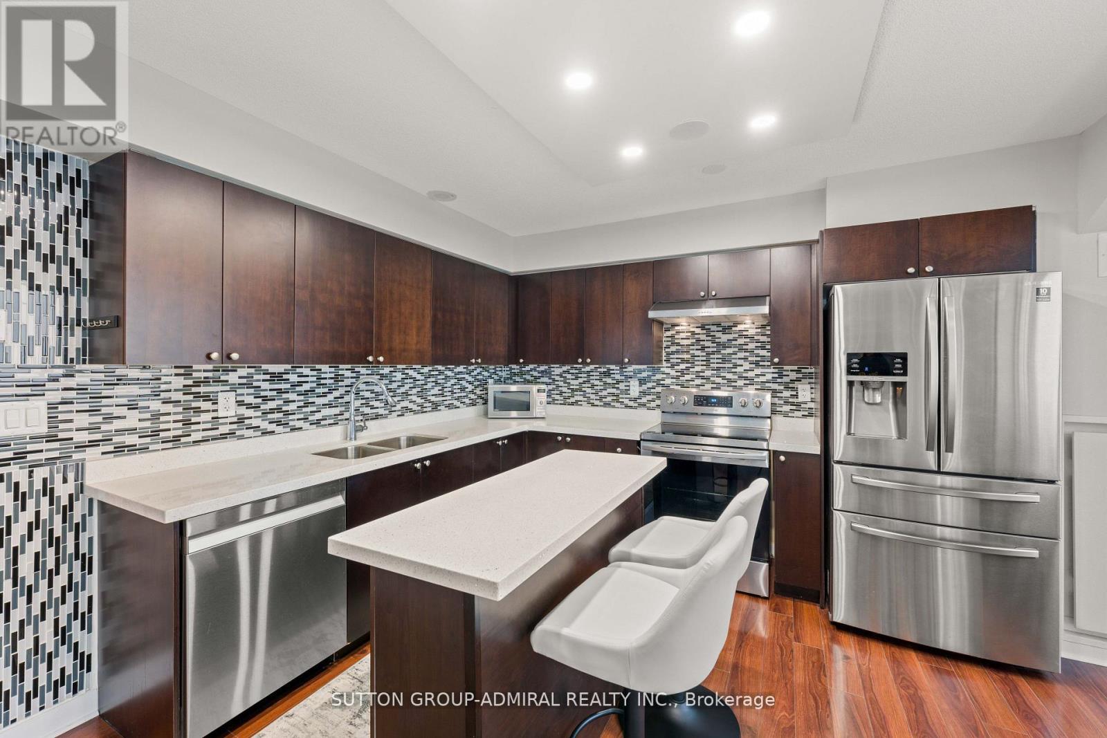 2513 - 155 Legion Road N, Toronto, Ontario  M8Y 0A7 - Photo 5 - W12966730