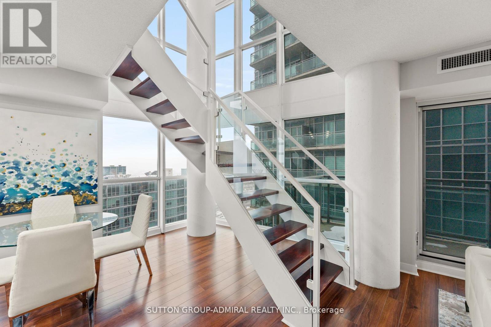 2513 - 155 Legion Road N, Toronto, Ontario  M8Y 0A7 - Photo 8 - W12966730