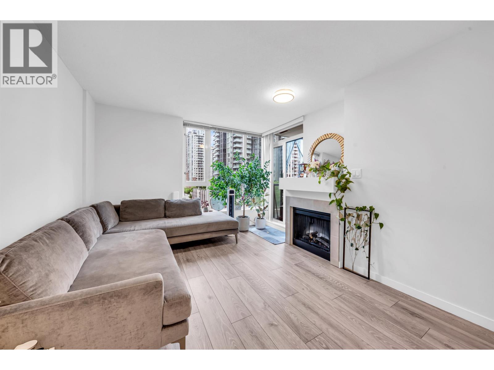 610 1178 Heffley Crescent, Coquitlam, British Columbia  V3B 0A7 - Photo 2 - R3122696