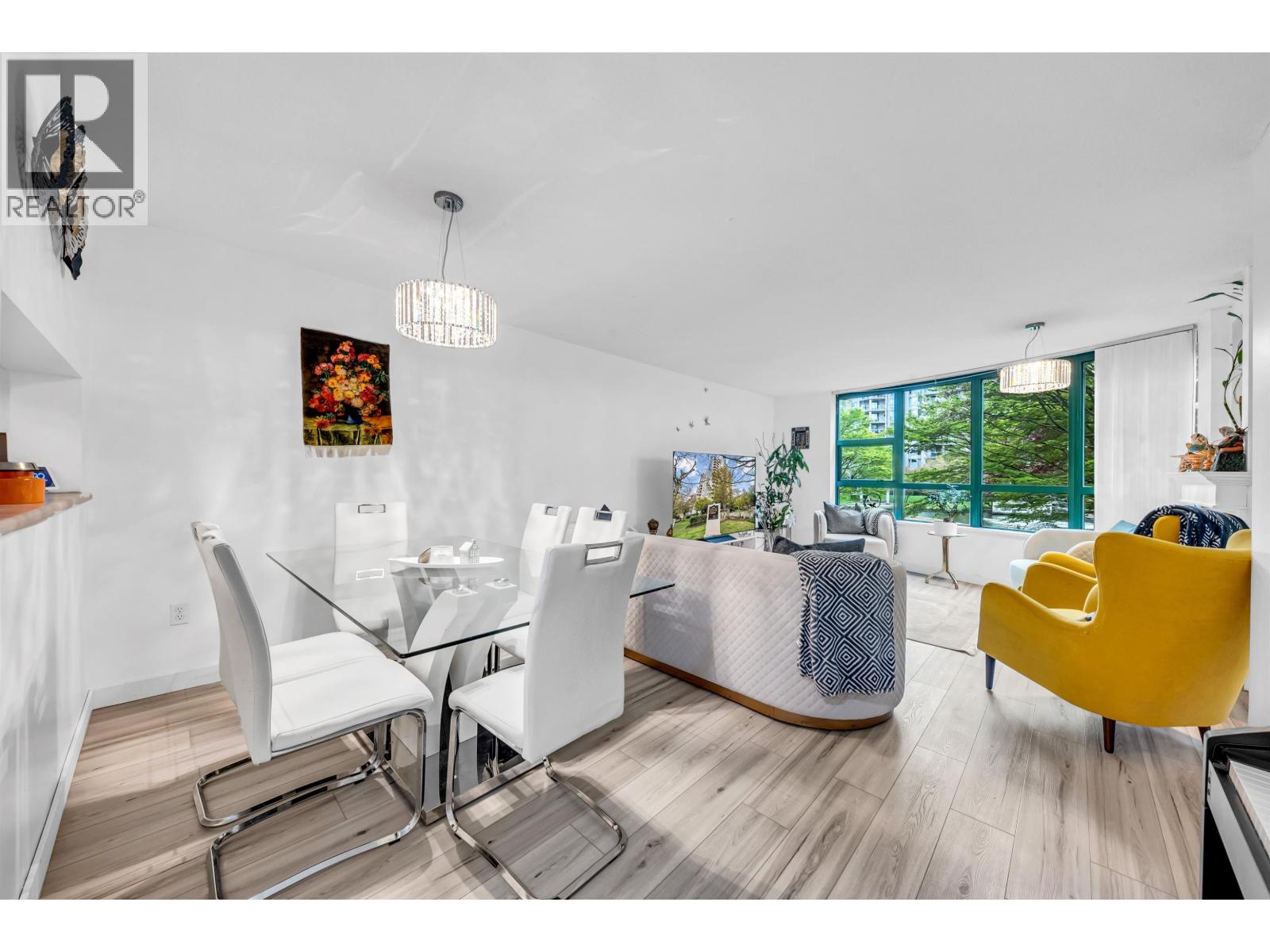 208 1196 Pipeline Road, Coquitlam, British Columbia  V3B 7Z6 - Photo 2 - R3122732
