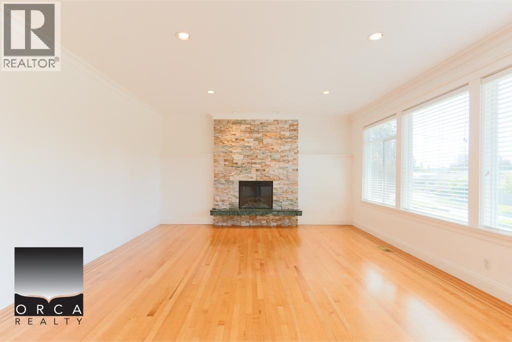 7755 Jensen Place, Burnaby, British Columbia  V5A 2A7 - Photo 2 - R3110444