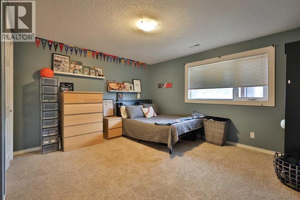 182 S 3 Street E, Magrath, Alberta  T0K 1J0 - Photo 33 - A2288069