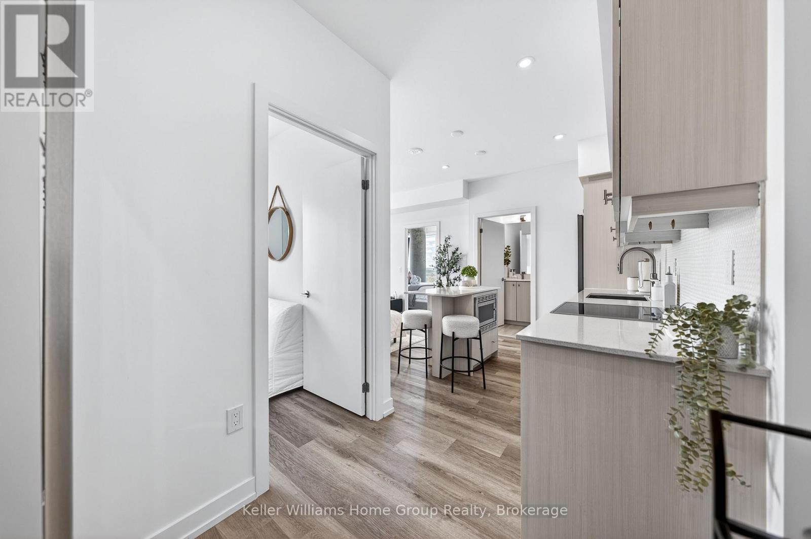 2402 - 15 Wellington Street S, Kitchener, Ontario  N2G 0E4 - Photo 6 - X13118552