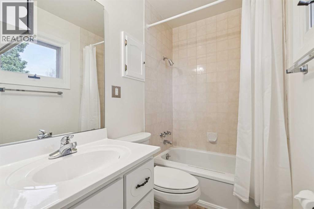 11427 Wilkes Road SE, Calgary, Alberta  T2J 2E5 - Photo 15 - A2286031