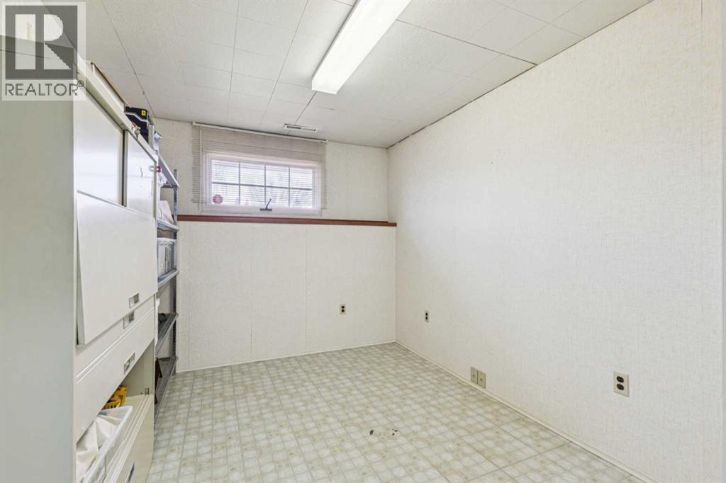 11427 Wilkes Road SE, Calgary, Alberta  T2J 2E5 - Photo 33 - A2286031