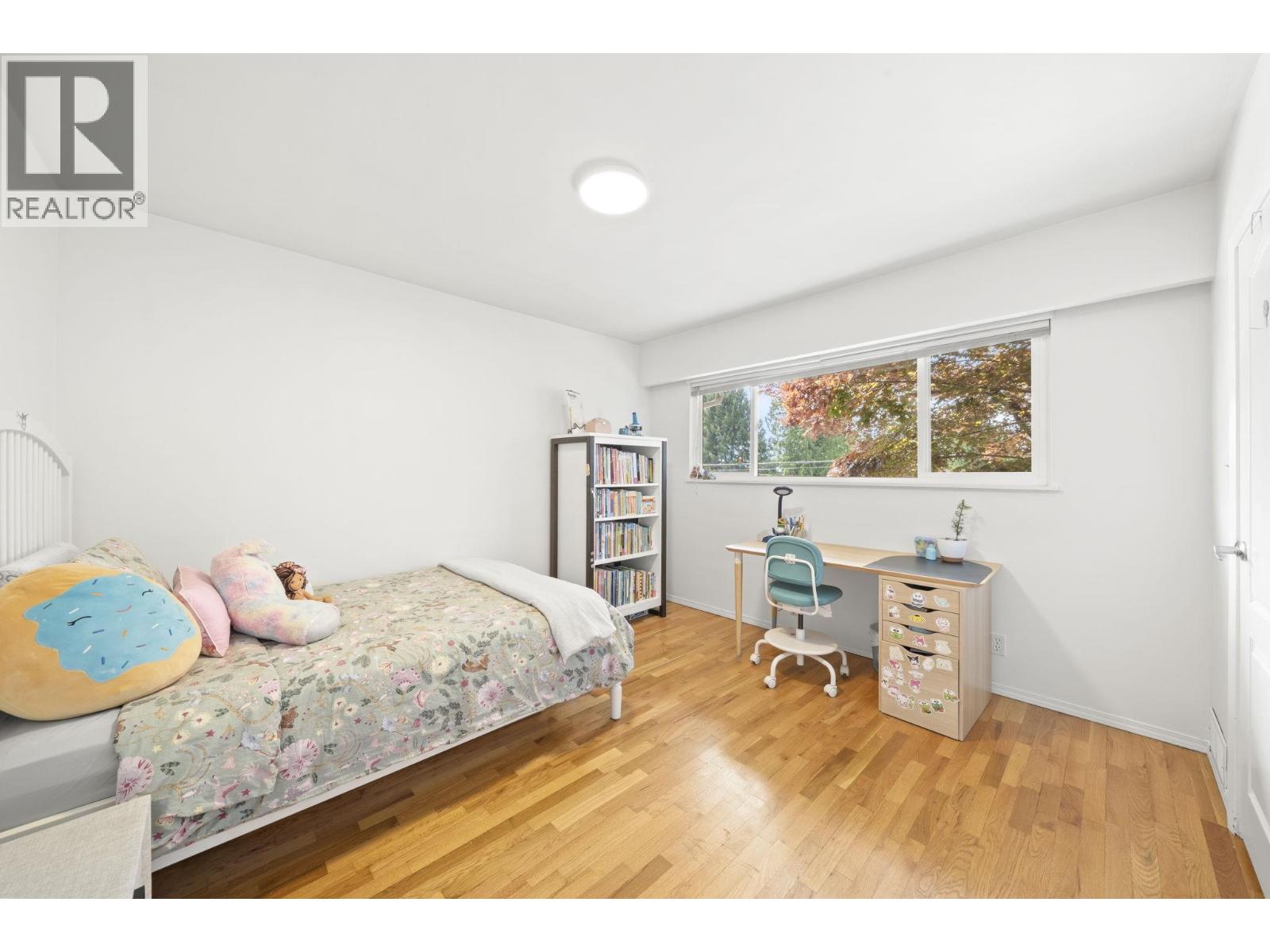 4792 Cedarcrest Avenue, North Vancouver, British Columbia  V7R 3R3 - Photo 11 - R3122736