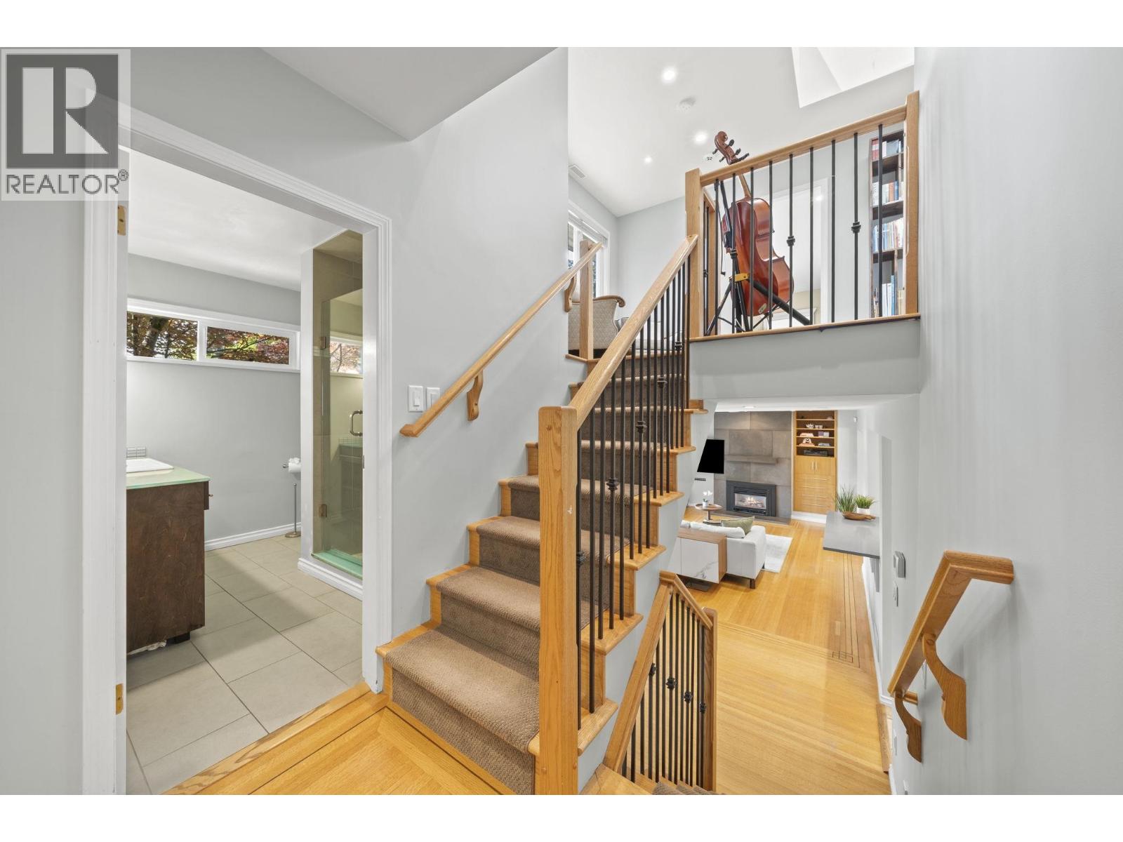 4792 Cedarcrest Avenue, North Vancouver, British Columbia  V7R 3R3 - Photo 14 - R3122736