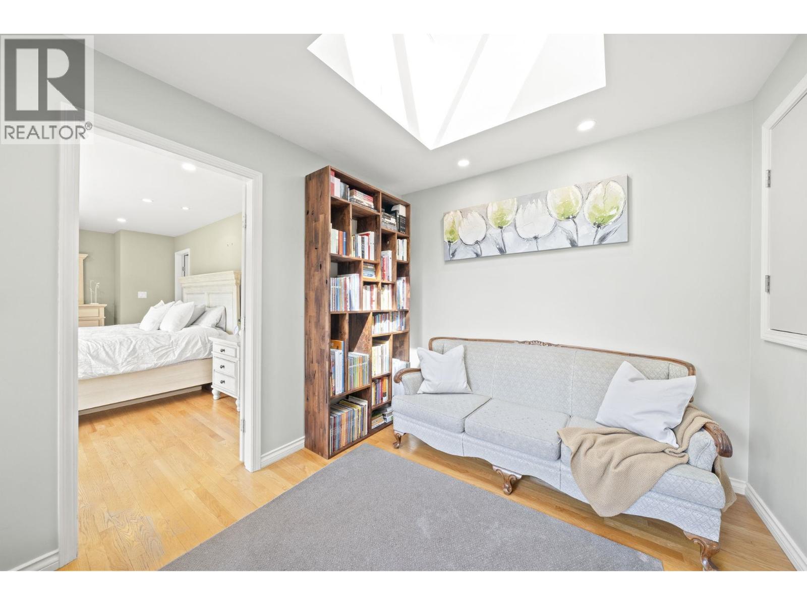 4792 Cedarcrest Avenue, North Vancouver, British Columbia  V7R 3R3 - Photo 15 - R3122736