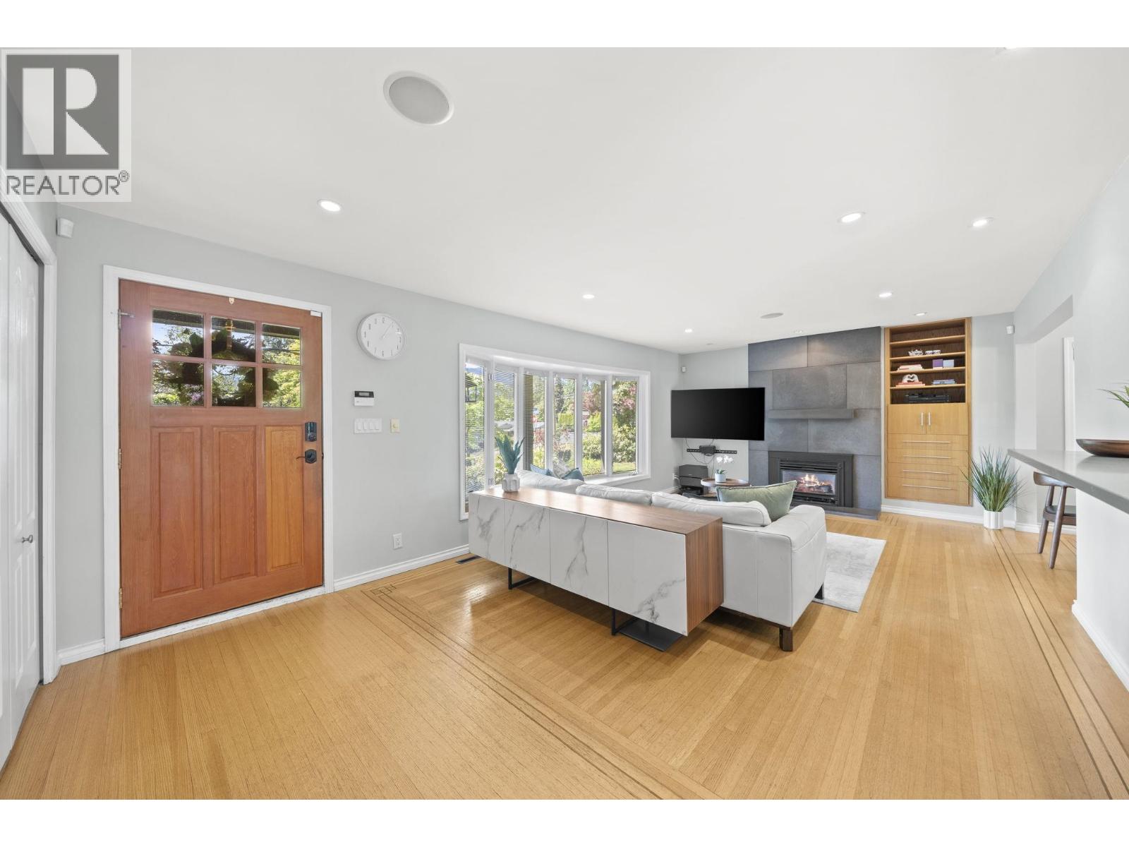 4792 Cedarcrest Avenue, North Vancouver, British Columbia  V7R 3R3 - Photo 25 - R3122736