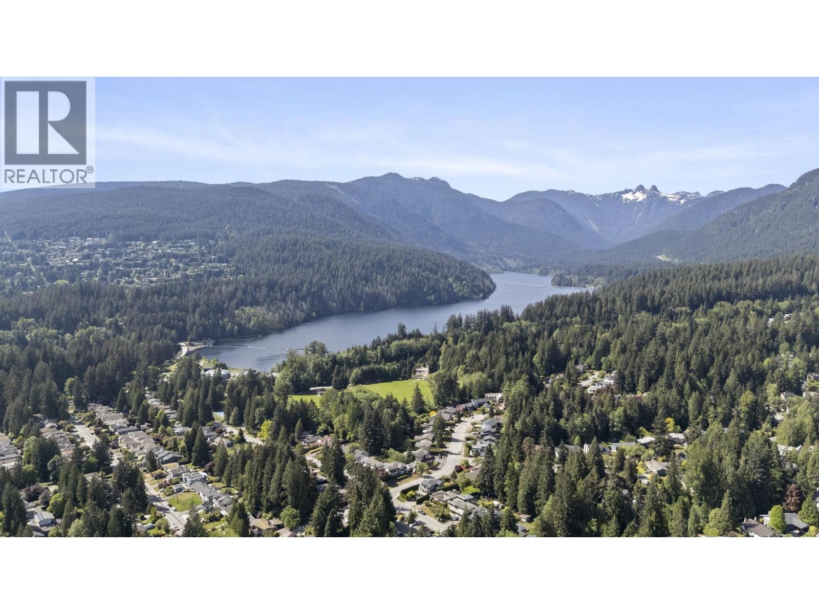 4792 Cedarcrest Avenue, North Vancouver, British Columbia  V7R 3R3 - Photo 31 - R3122736