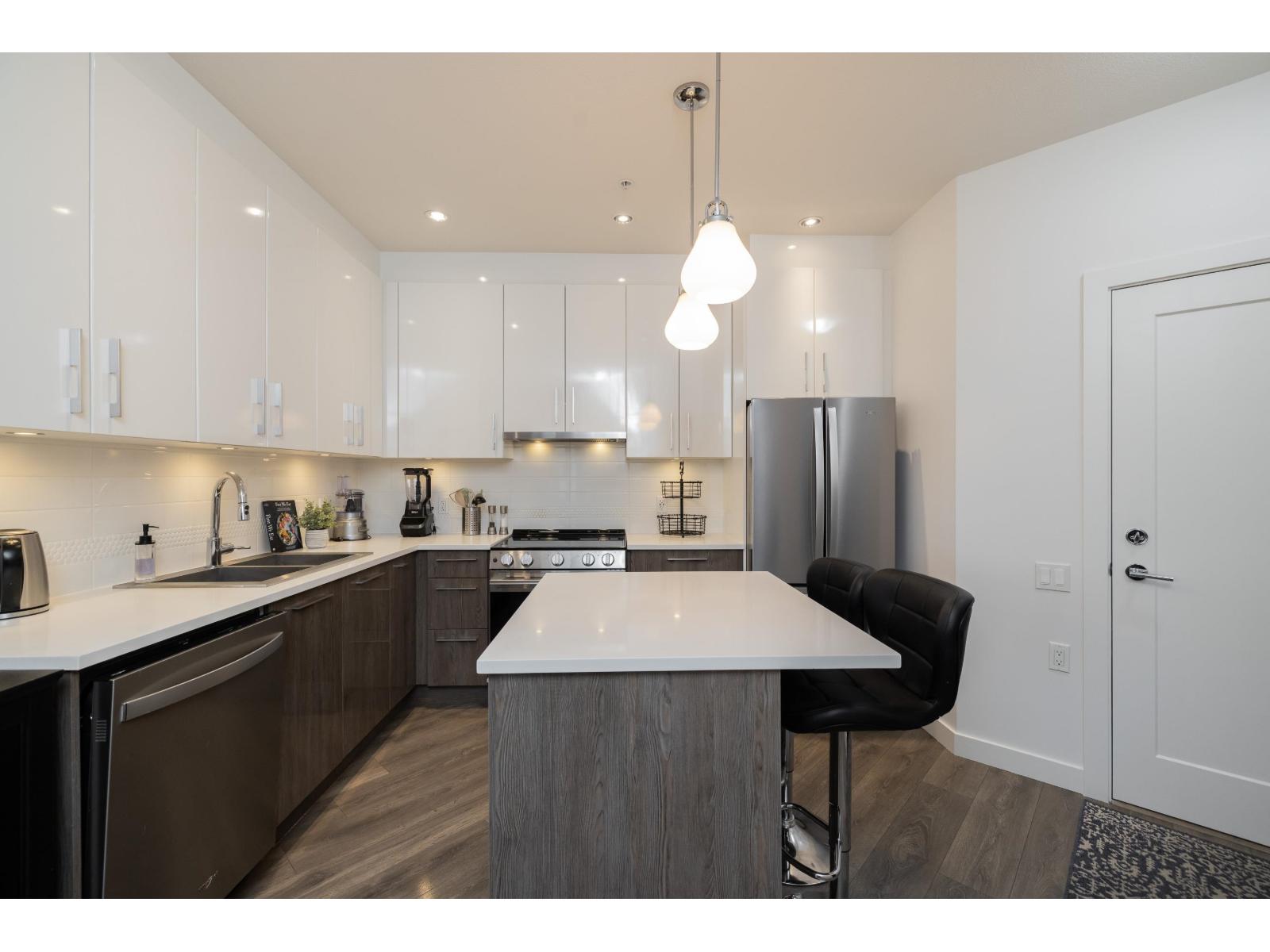 418 20829 77a Avenue, Langley, British Columbia  V2Y 0Y5 - Photo 3 - R3121836