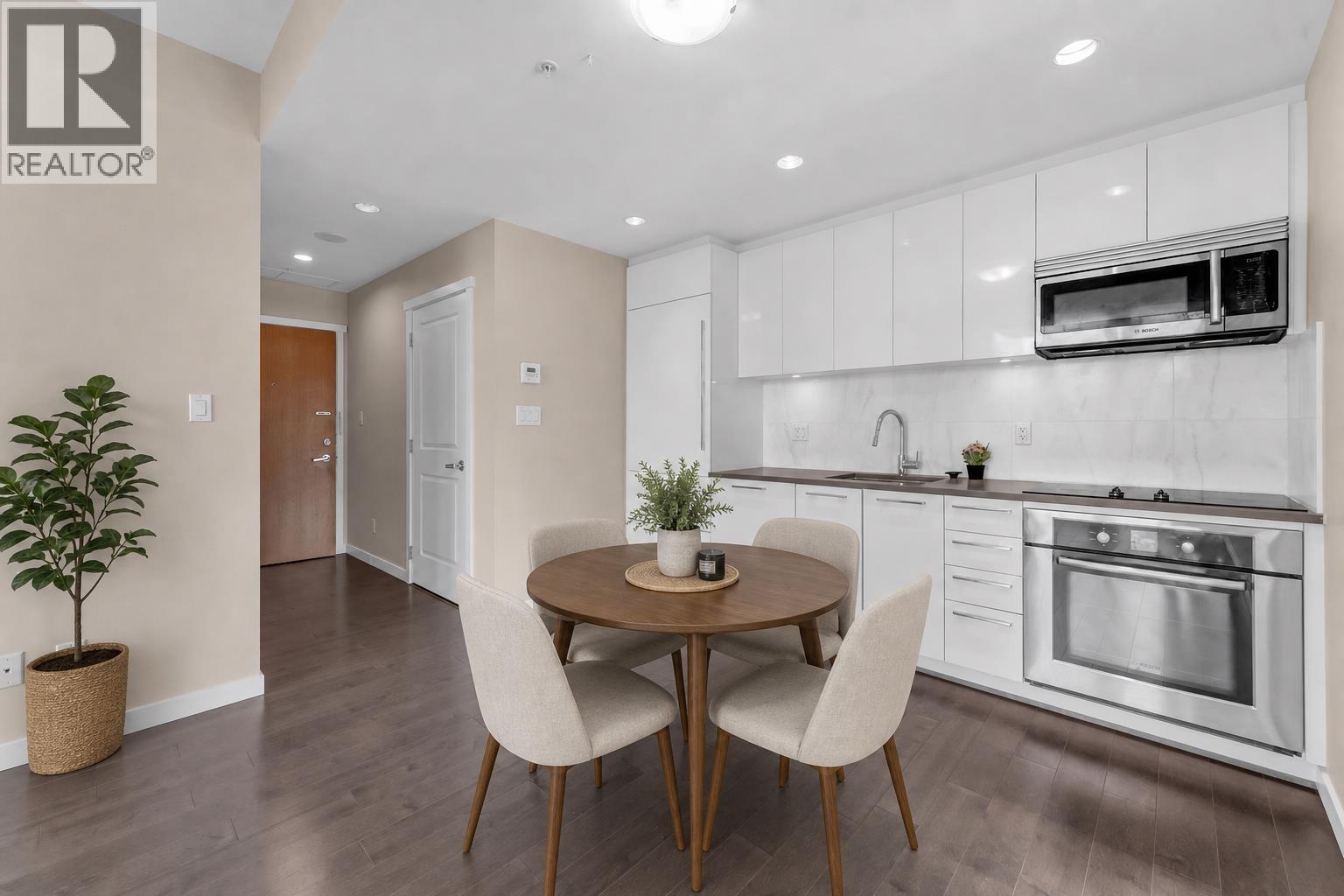 1907 5728 Berton Avenue, Vancouver, British Columbia  V6S 0E5 - Photo 2 - R3121263