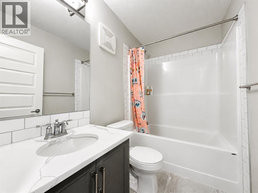 194 Clydesdale Avenue, Cochrane, Alberta  T4C 3C4 - Photo 22 - A2309138